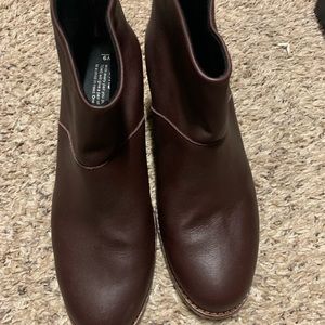 TOMS Leila Oxford Leather Boots